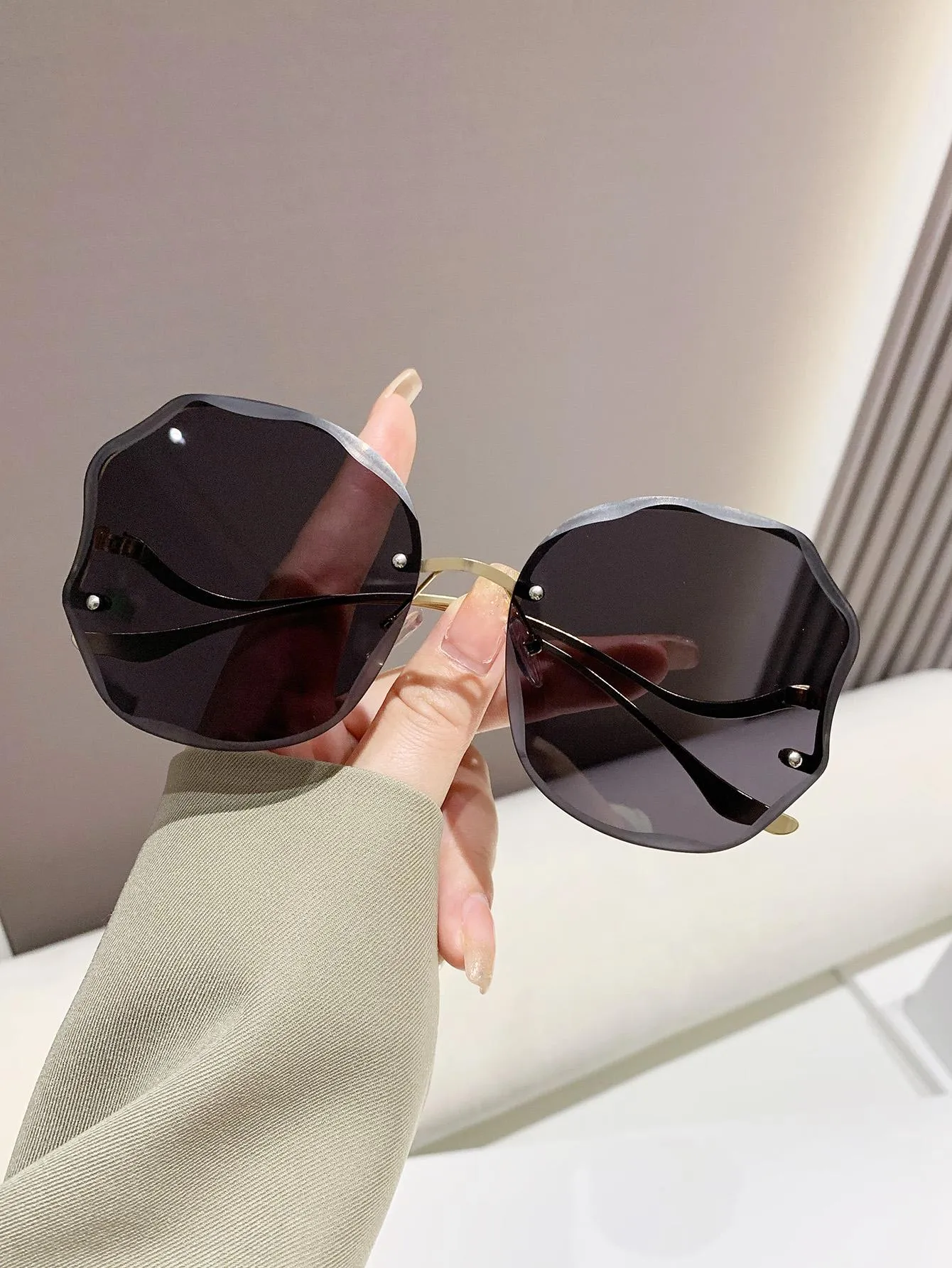 1pair Simple Rimless Fashion Glasses