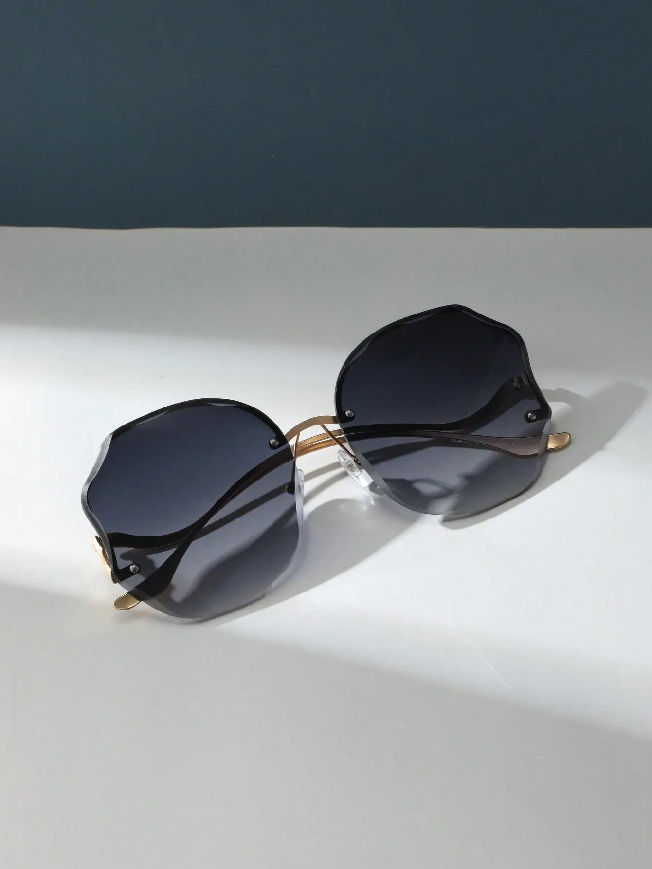 1pair Simple Rimless Fashion Glasses