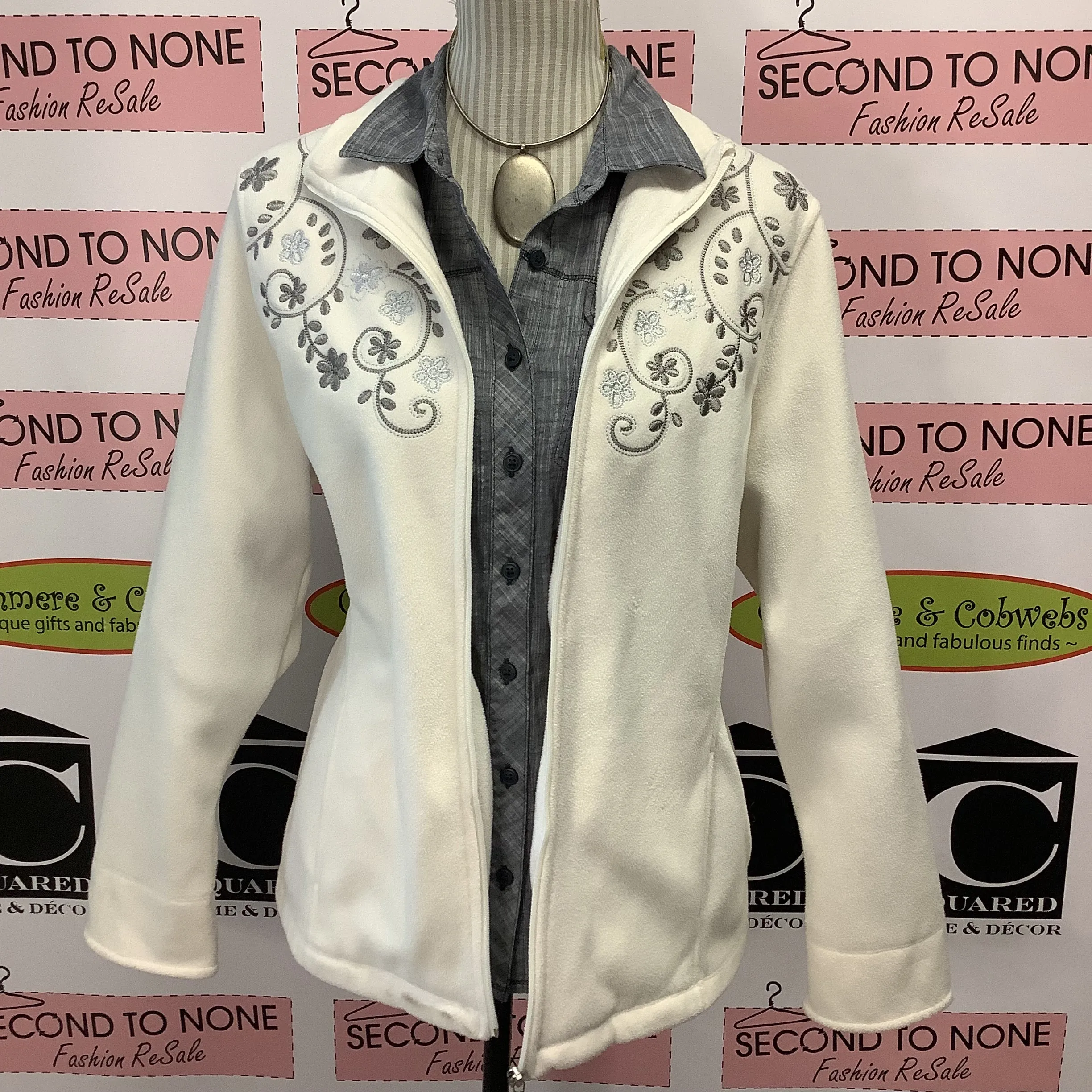 ALIA Winter White Fleece Sweater (Size M)