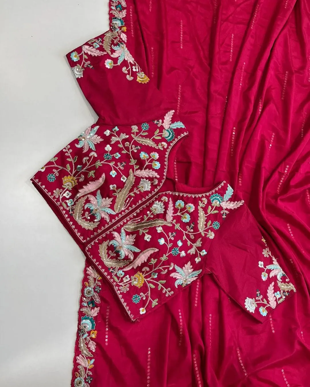 Beautiful Designer Soft Pure Soft Heavy Glooming Rangoli Silk Saree
