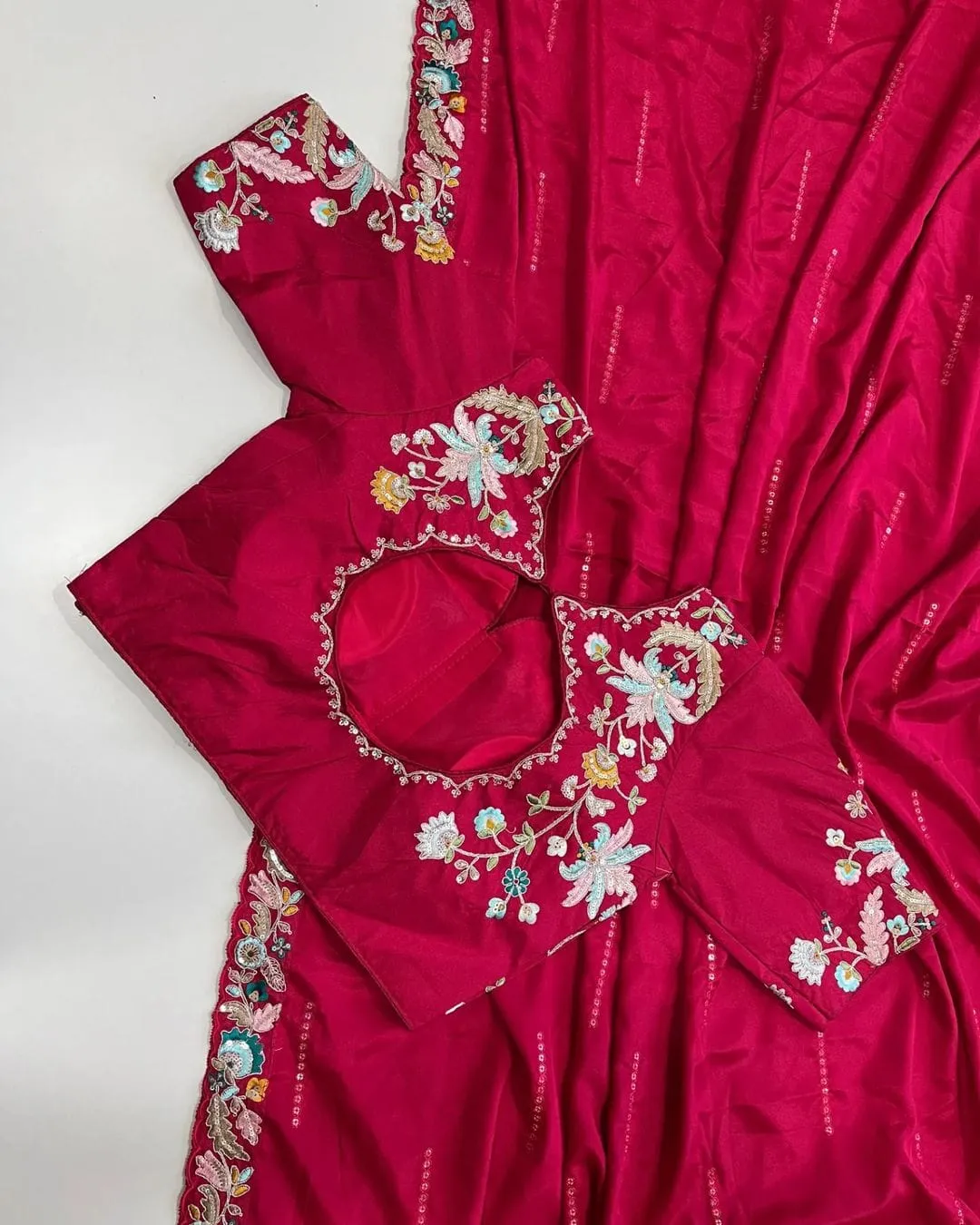 Beautiful Designer Soft Pure Soft Heavy Glooming Rangoli Silk Saree