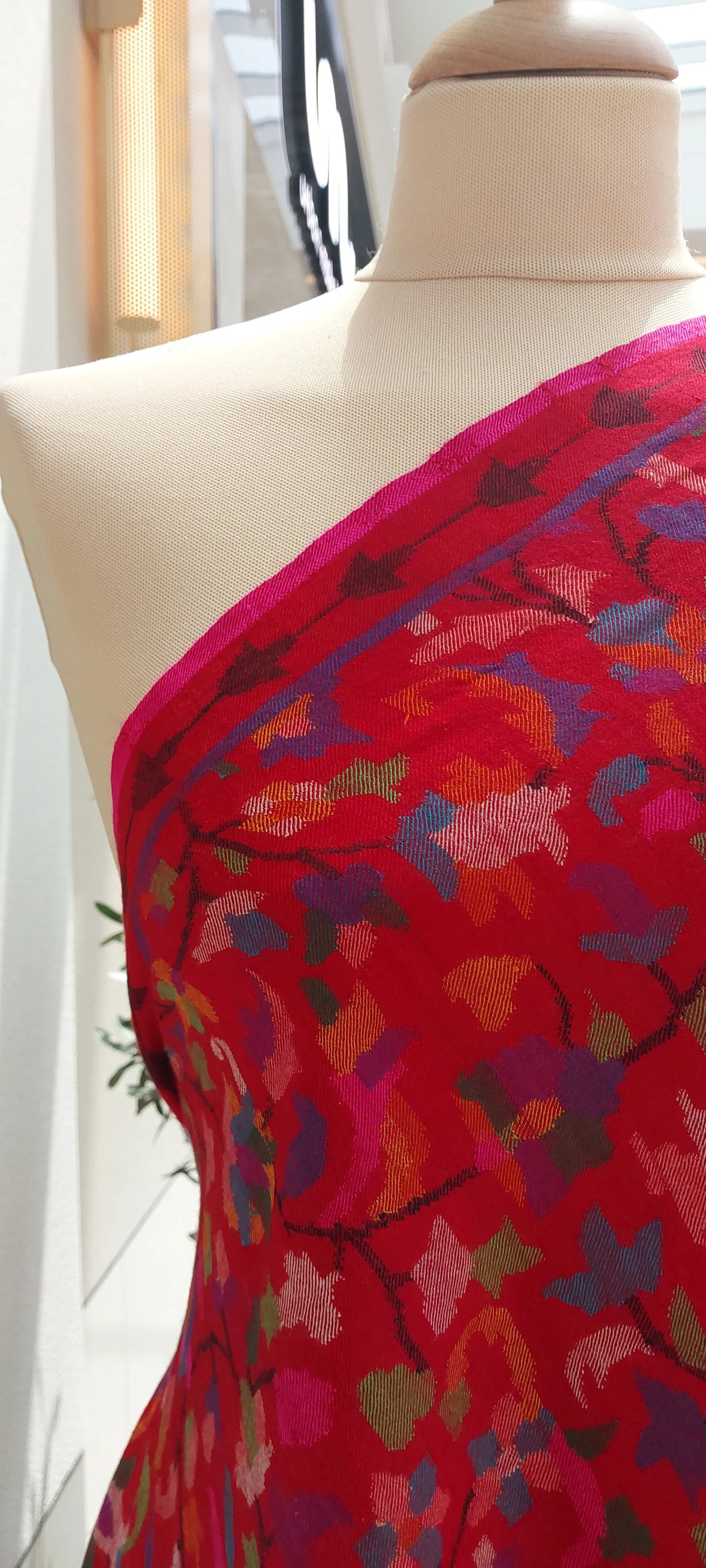 Emaan Red Vibrant Kashmiri Kani Pashmina Shawl