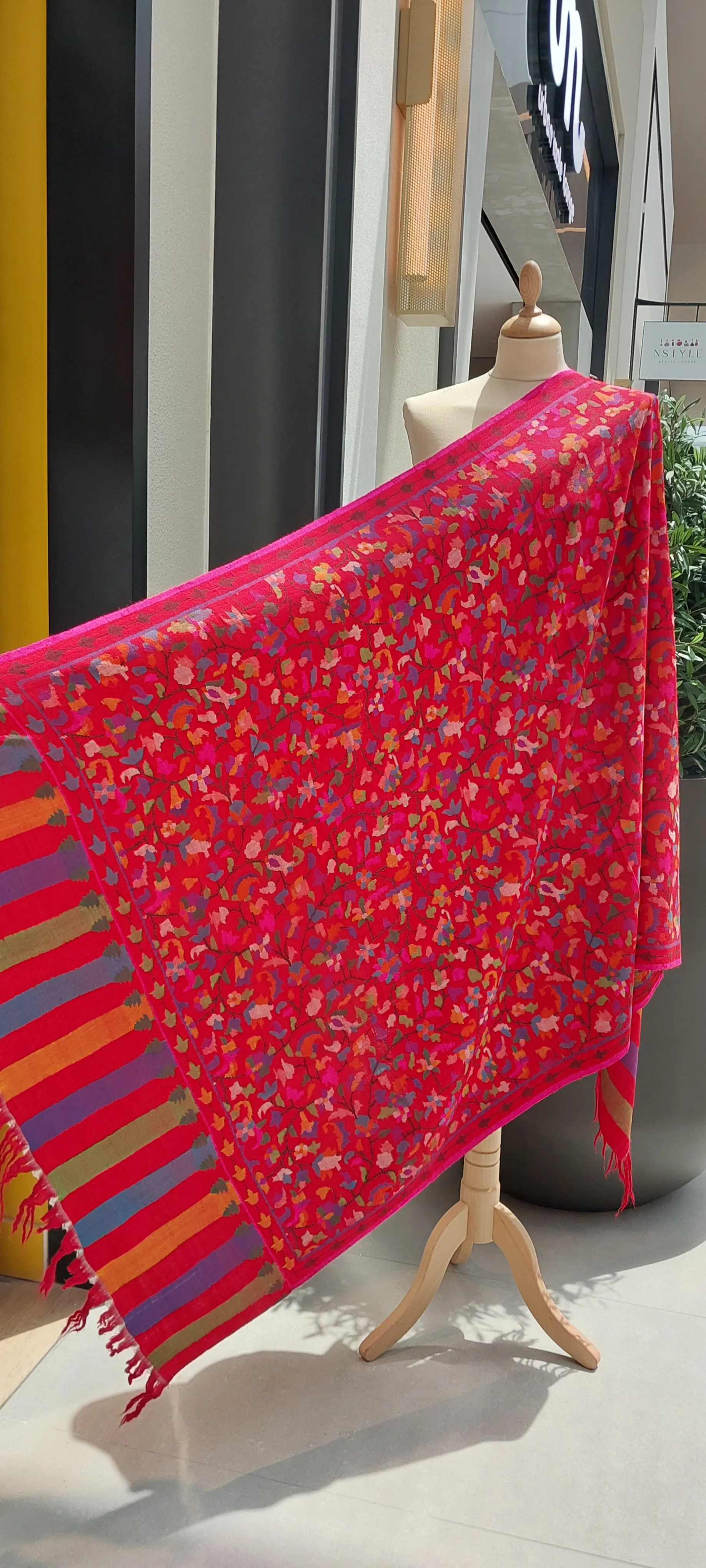 Emaan Red Vibrant Kashmiri Kani Pashmina Shawl