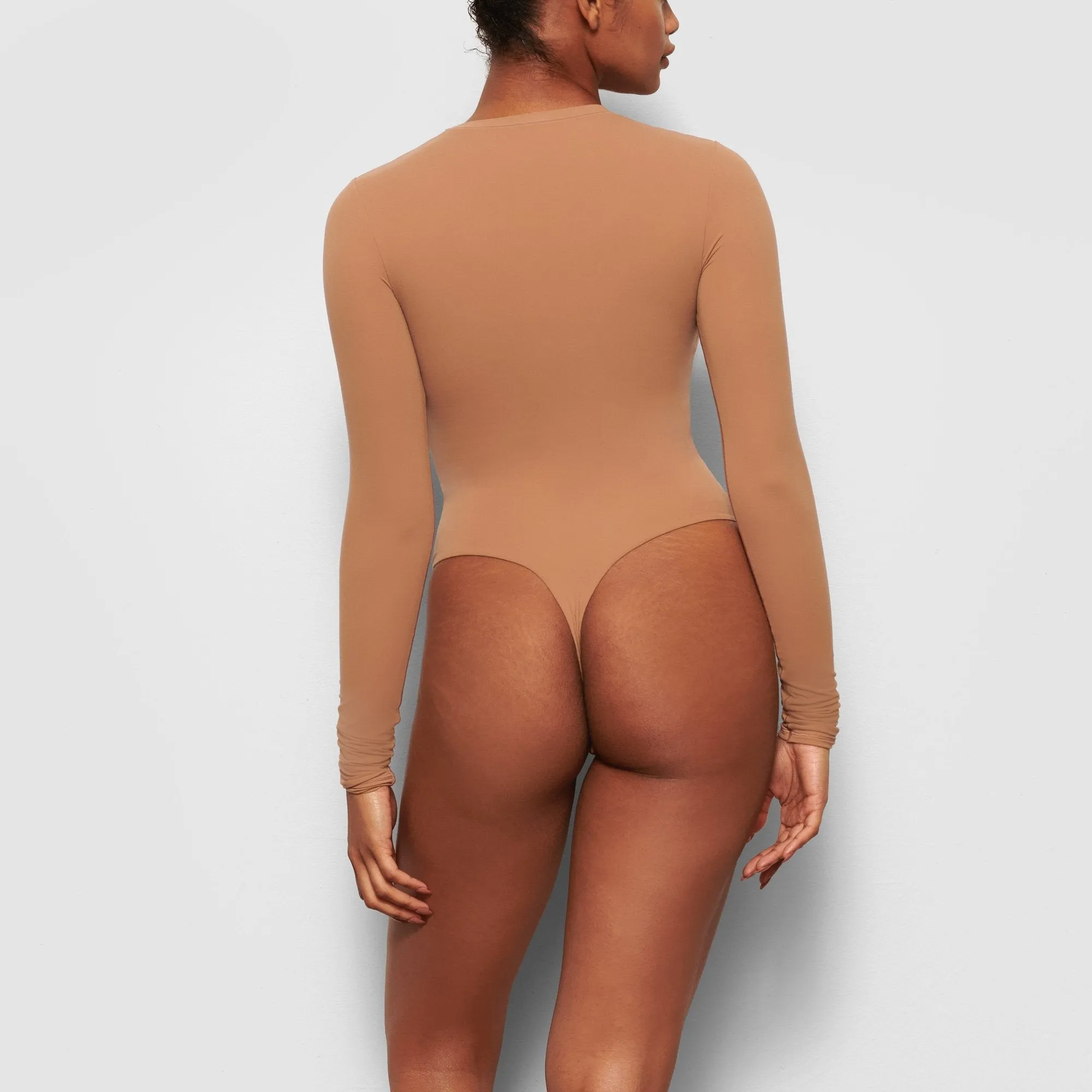 FITS EVERYBODY LONG SLEEVE CREW NECK BODYSUIT | SIENNA