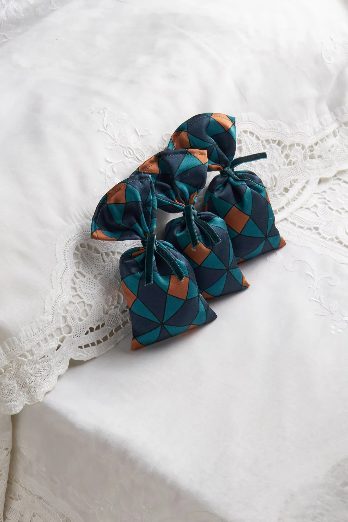 FLORA SILK LAVENDER SET