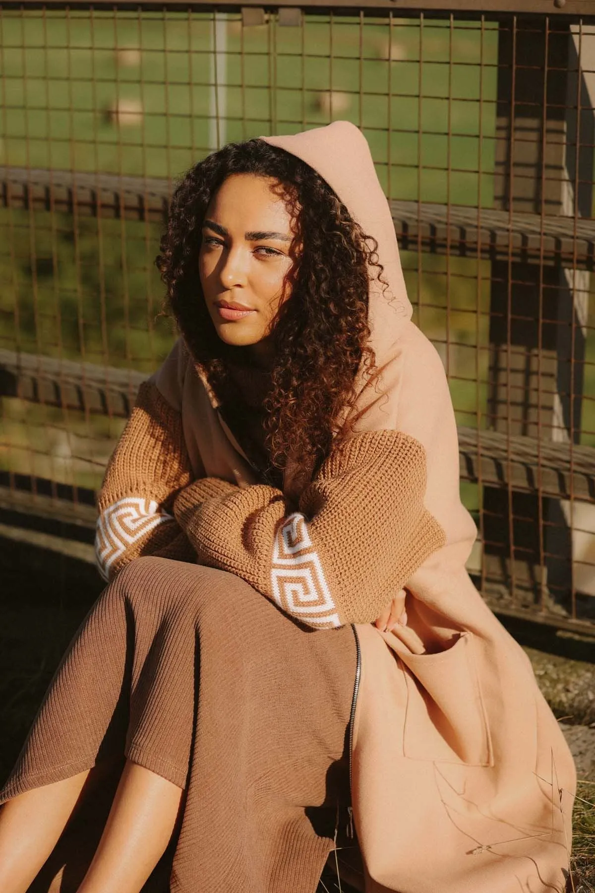 Greek Key Print Knit Sleeve Hooded Jacket