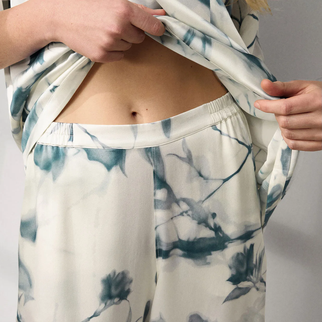 Lunya x Grace Dines Washable Silk Tee Pant Set