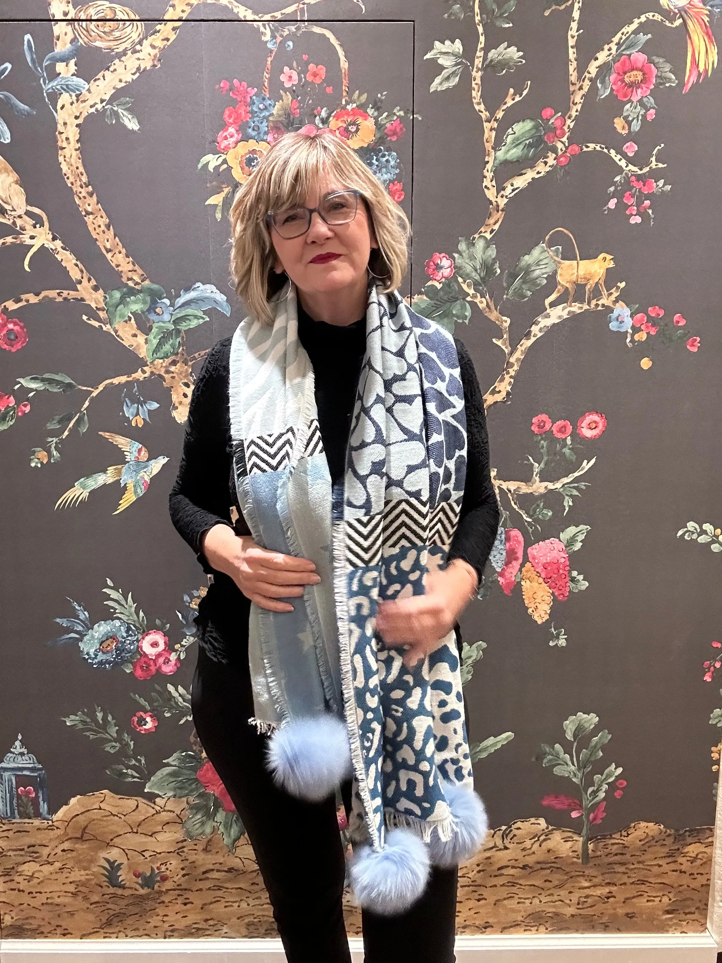 Mitchie's Musings SCAJ02 Stars and Hearts Scarf w/ Fox Pompoms