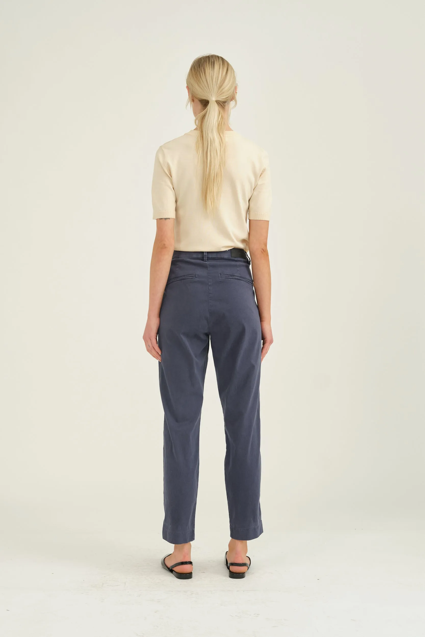 PD-Anika Support Chino - Navy