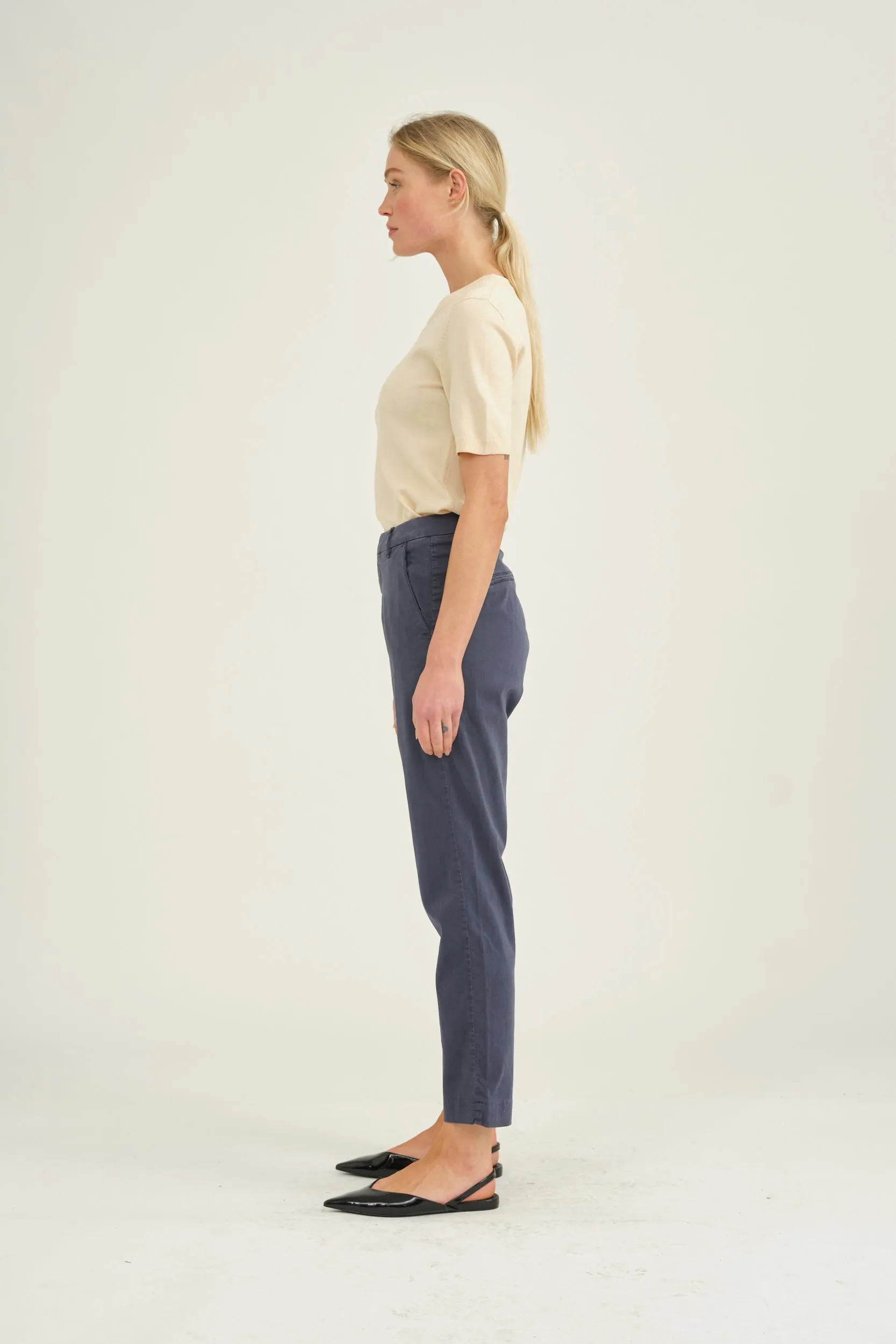 PD-Anika Support Chino - Navy
