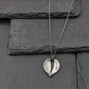 Simple Leaf Necklace