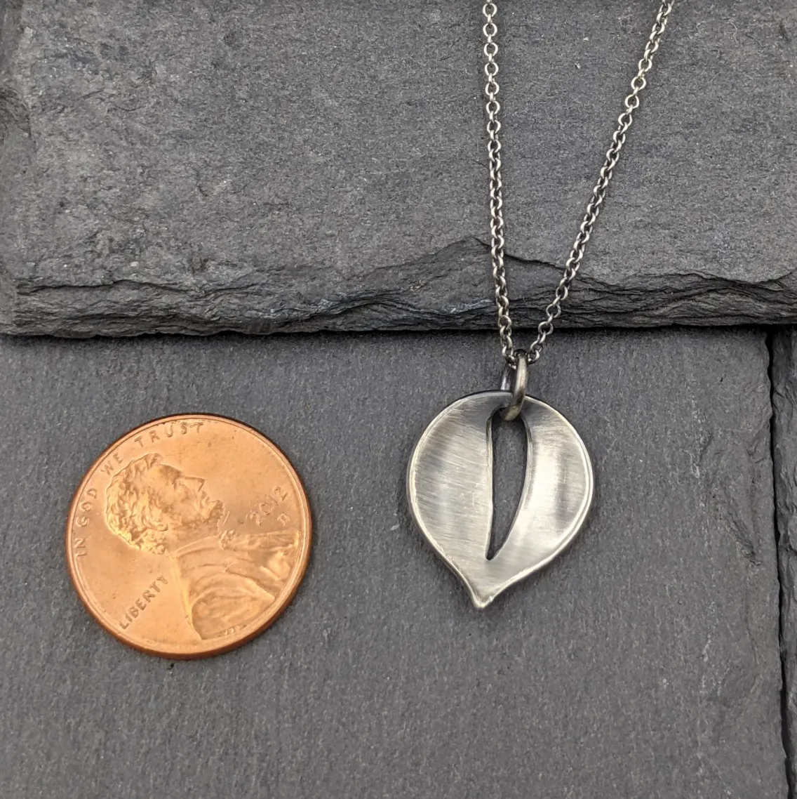 Simple Leaf Necklace